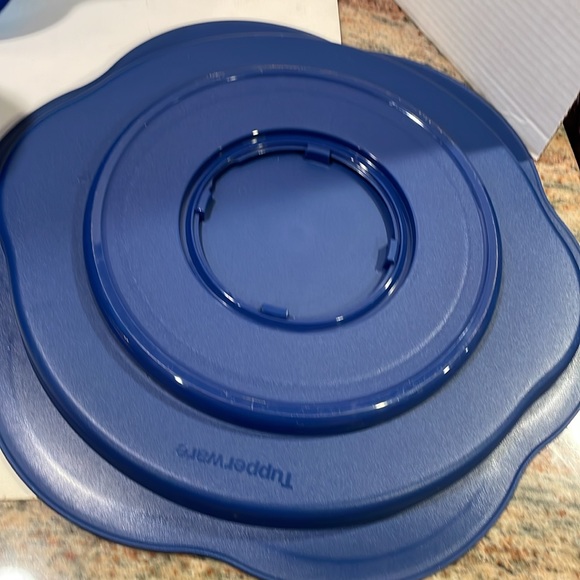 Tupperware Lazy Susan - Picture 2 of 5